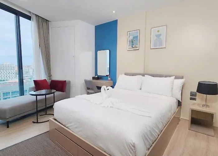 Edge Central Pattaya Bj888